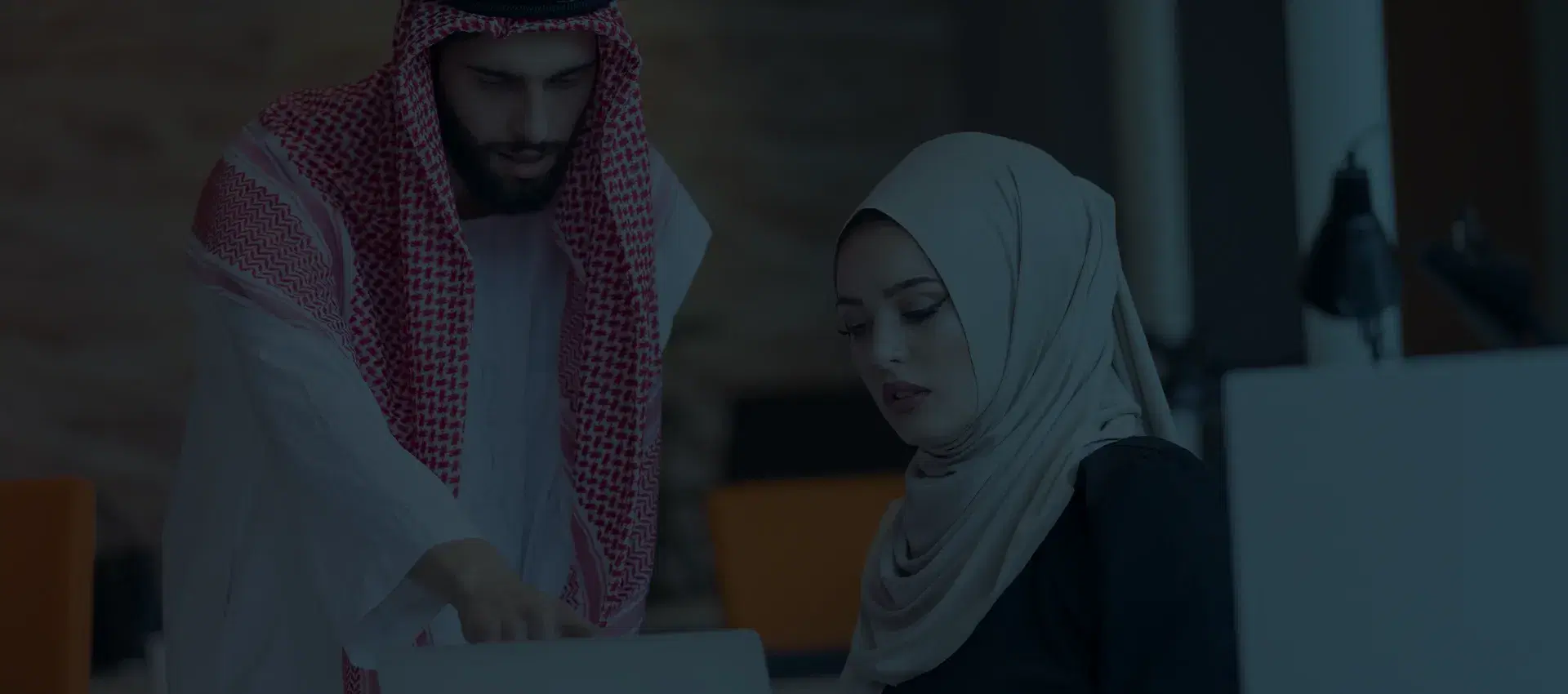 ابنِ مسيرتك المهنية مع
سينكرون.