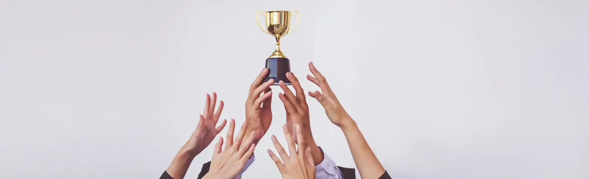 Synechron wins team of the year_Banner .webp